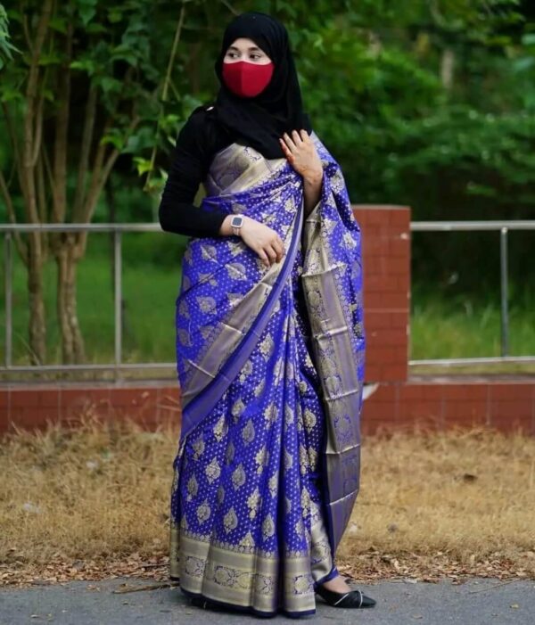 Katan benaroshi saree combo package. for gift. blue color - Image 3